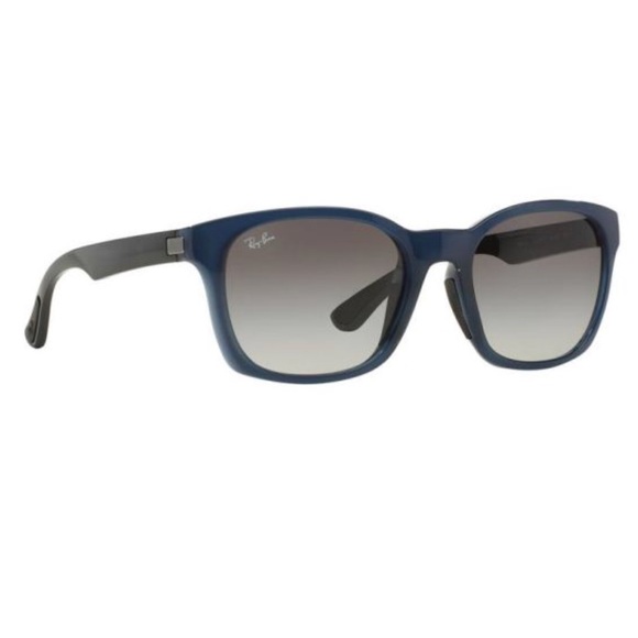Blue Ray Ban Sunglasses 😎 (unisex) - Picture 1 of 8